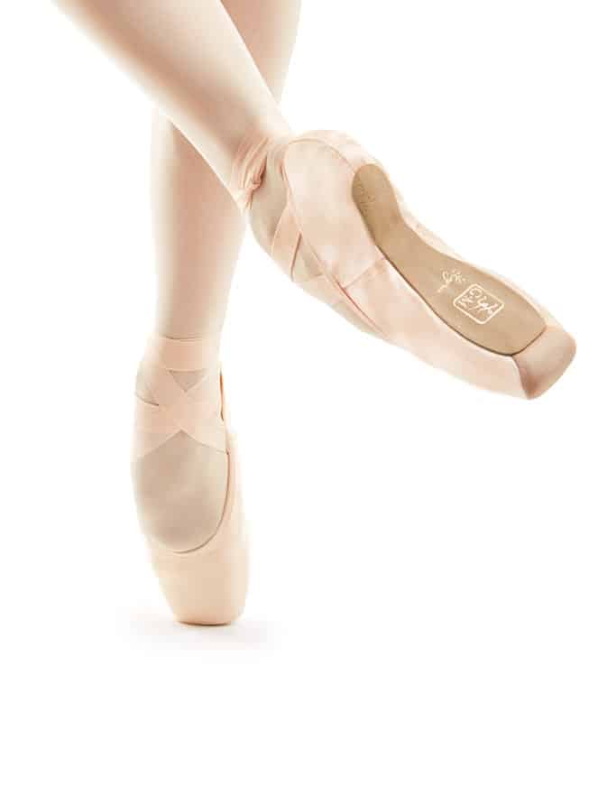 Gaynor Minden "Lyra" Elegant Classic Pointe Shoes